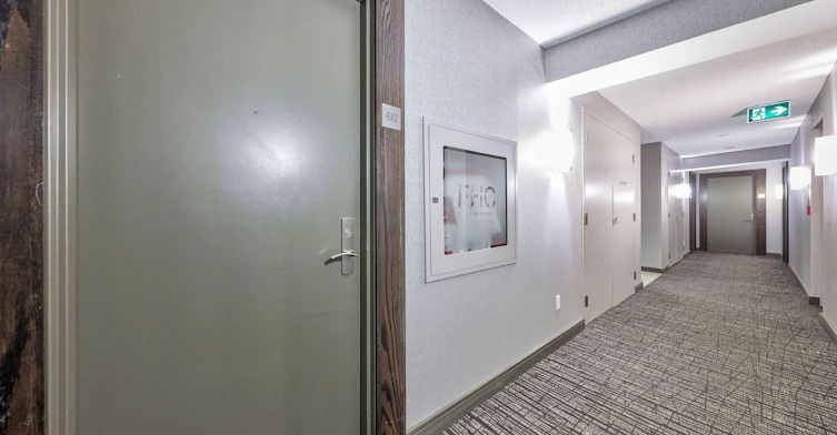 610-761 Bay Street, Toronto, ON, M5G 2R2 - 14