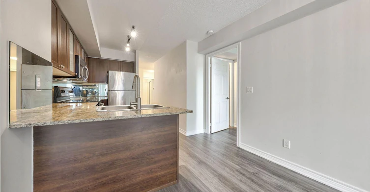 610-761 Bay Street, Toronto, ON, M5G 2R2 - 19