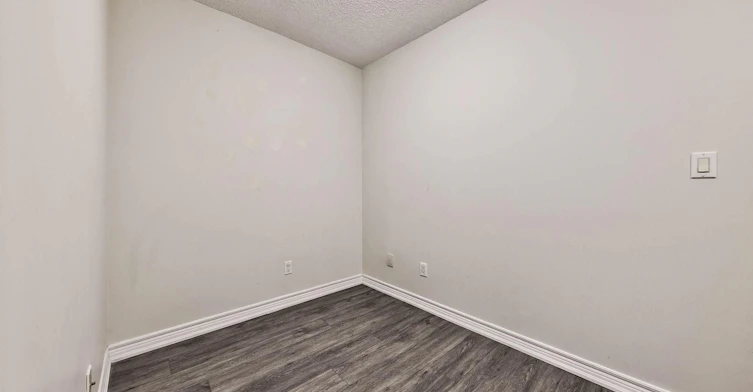 610-761 Bay Street, Toronto, ON, M5G 2R2 - 28