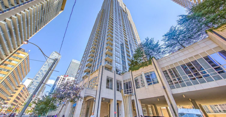 610-761 Bay Street, Toronto, ON, M5G 2R2 - 2