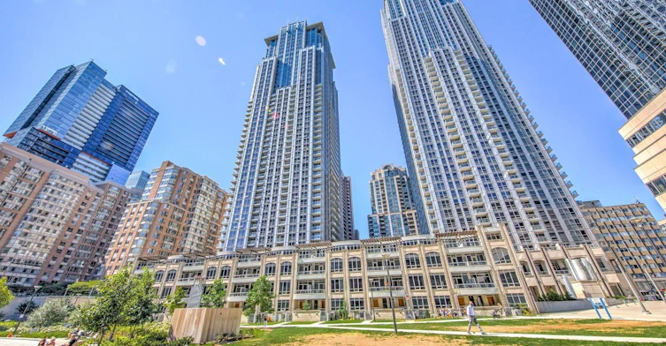 610-761 Bay Street, Toronto, ON, M5G 2R2 - 10