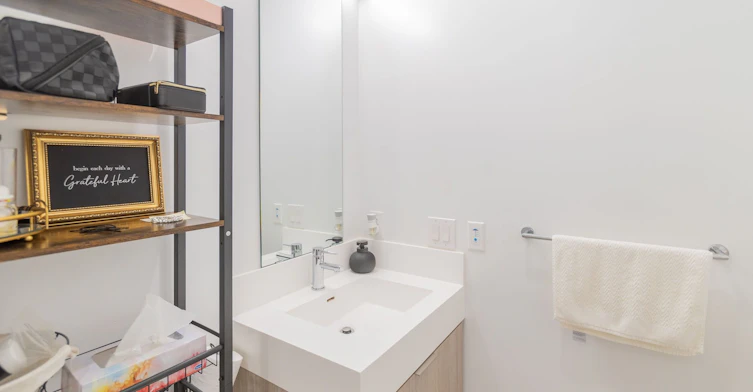 922-35 Tubman Avenue, Toronto, ON, M5A 0T1 - 13