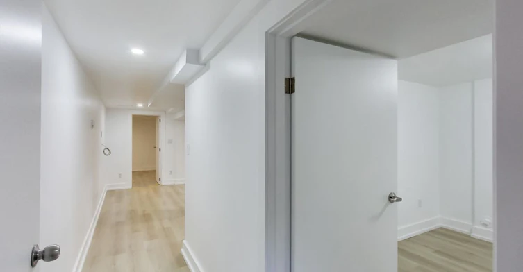 Bsmt-896 Bathurst Street, Toronto, ON, M5R 3G3 - 30