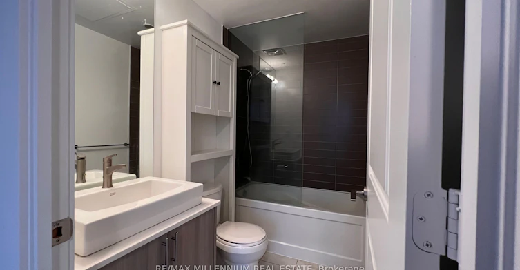202-1 The Esplanade Drive, Toronto, ON, M5E 0A8 - 8
