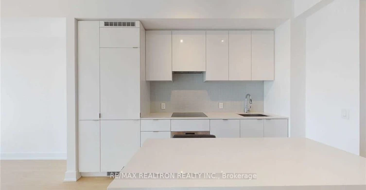 4207-7 Grenville Street, Toronto, ON, M4Y 0E9 - 2