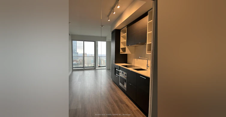 2612-20 Edward Street, Toronto, ON, M5G 1C9 - 11
