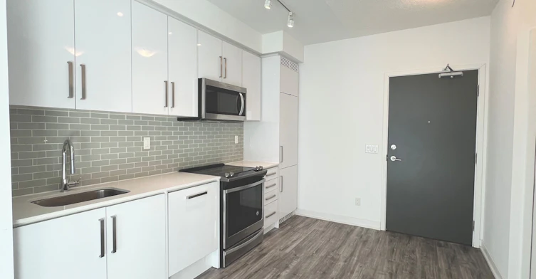 1909-5180 Yonge Street, Toronto, ON, M2N 0K5 - 3