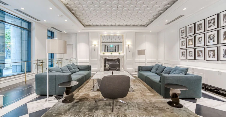 4101 ROOM C-955 Bay Street, Toronto, ON, M5S 2A2 - 2