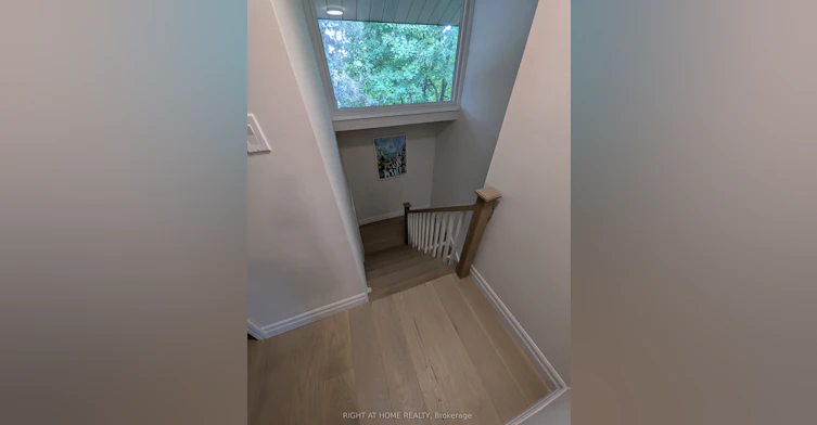 6 Broadpath Road, Toronto, ON, M3C 2B5 - 20