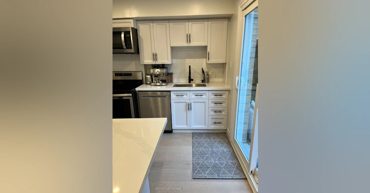 6 Broadpath Road, Toronto, ON, M3C 2B5