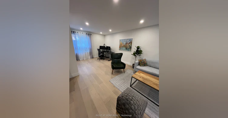 6 Broadpath Road, Toronto, ON, M3C 2B5 - 9