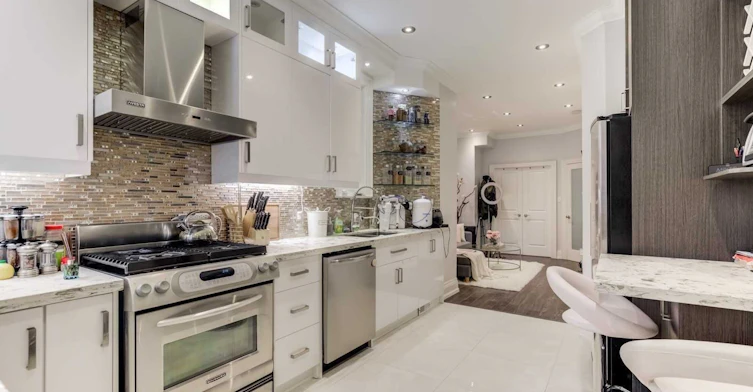 120 Mcgill Street, Toronto, ON, M5B 1H6 - 5
