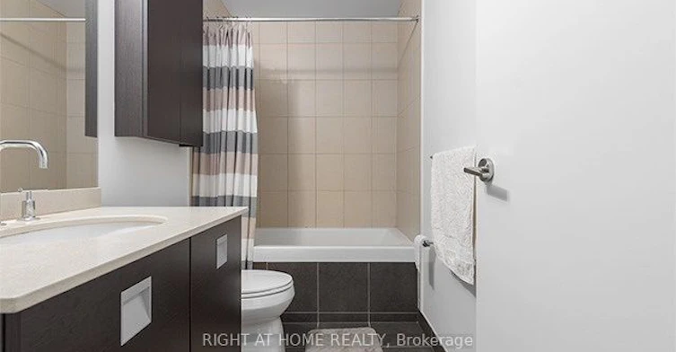 2903-33 Charles Street, Toronto, ON, M4Y 1R9 - 13