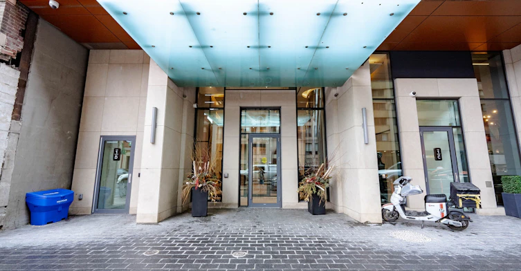 5309-395 Bloor Street E, Toronto, ON, M4W 0B4 - 2