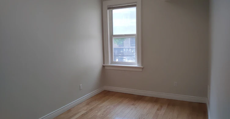 2nd Flr-245 Queen Street W, Toronto, ON, M5V 1Z4 - 3