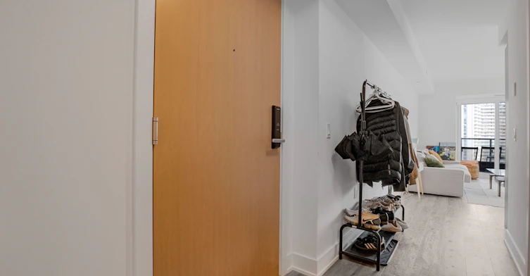 1922-585 Bloor Street E, Toronto, ON, M4W 0B3 - 4