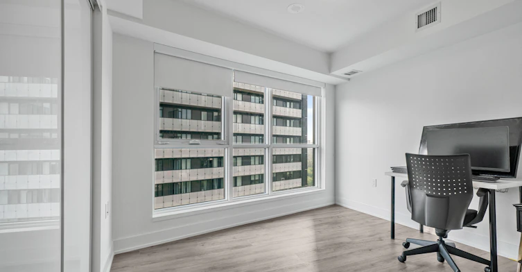 1922-585 Bloor Street E, Toronto, ON, M4W 0B3 - 17