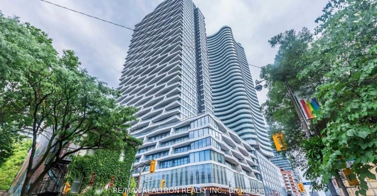 3817-85 Wood Street, Toronto, ON, M4Y 0E8