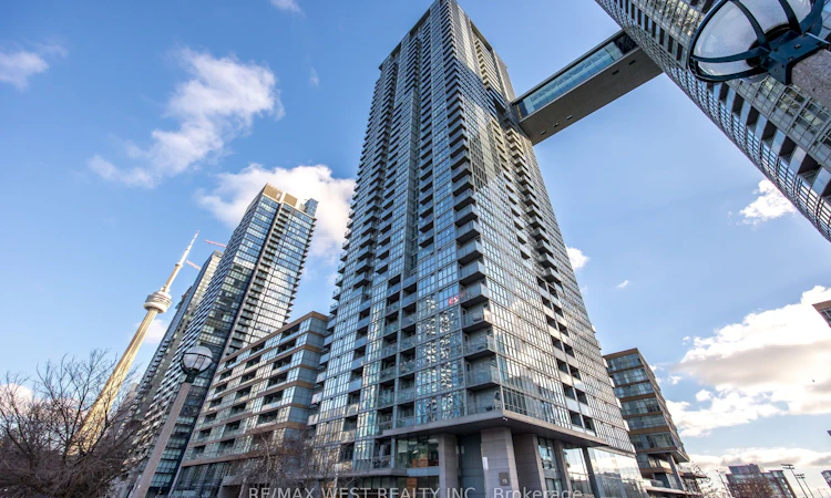 1106-15 Iceboat Terrace
