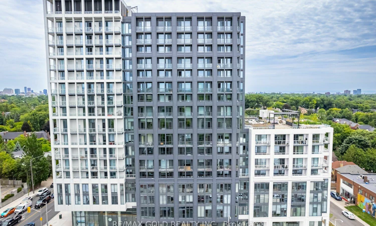 216-2020 Bathurst Street