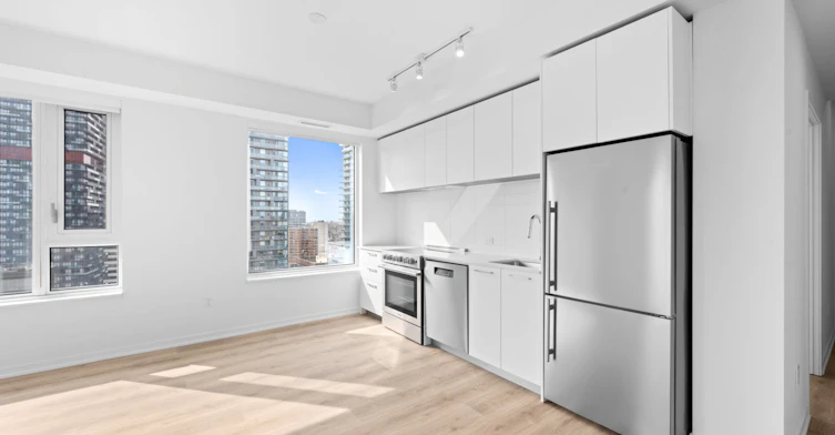 1509-101 Roehampton Avenue, Toronto, ON, M4P 2W2 - 4