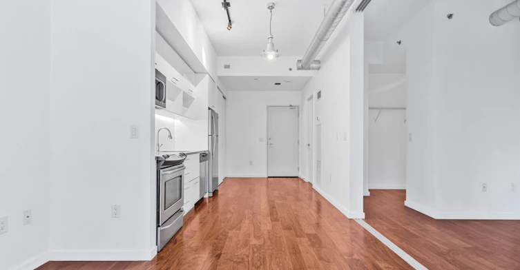 306-32 Trolley Crescent, Toronto, ON, M5A 0E8 - 18