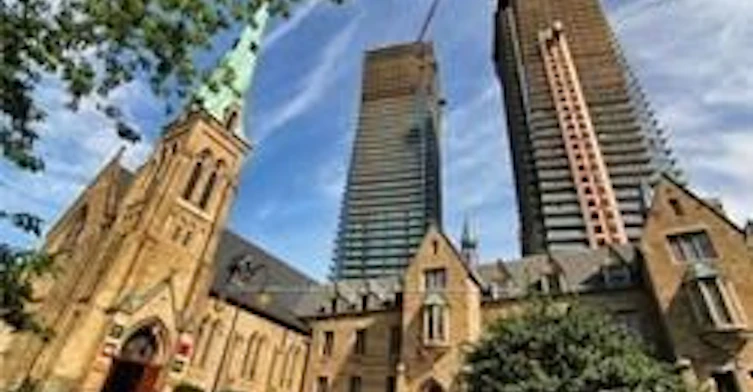 3803-65 St Mary Street, Toronto, ON, M5S 0A6