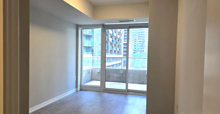 514-75 East Liberty Street, Toronto, ON, M6K 3R3 - 12
