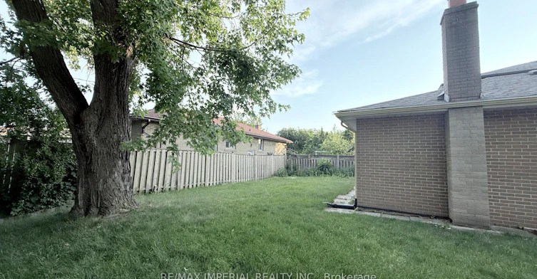 95 Pleasant View Drive, Toronto, ON, M2J 3R2 - 18