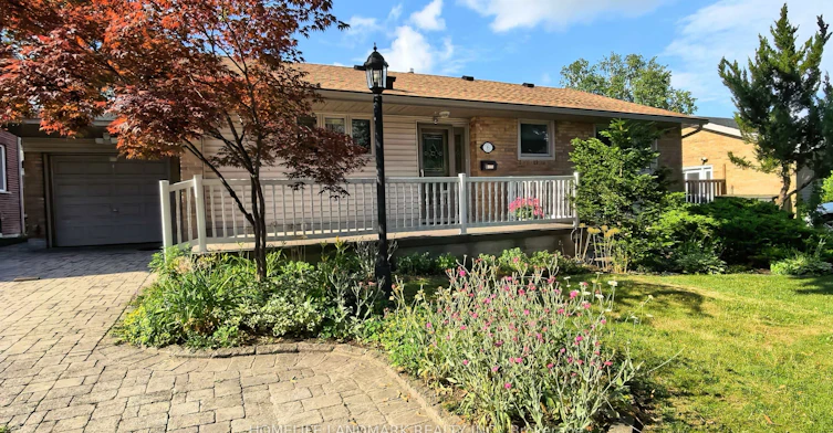 6 Torryburn Place, Toronto, ON, M3B 1R3 - 2