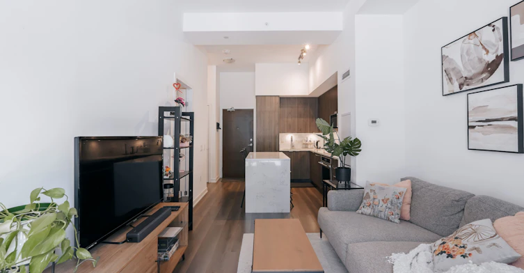 111-38 Iannuzzi Street, Toronto, ON, M5V 0S2 - 13
