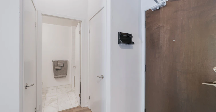 111-38 Iannuzzi Street, Toronto, ON, M5V 0S2 - 3