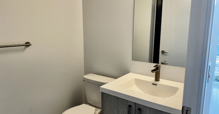 2604-77 Mutual Street, Toronto, ON, M5B 0B9 - 12