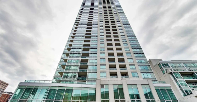 904-120 Homewood Avenue, Toronto, ON, M4Y 2J3