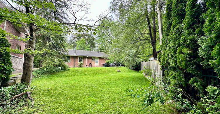 51 Talwood Drive, Toronto, ON, M3B 2P4 - 11