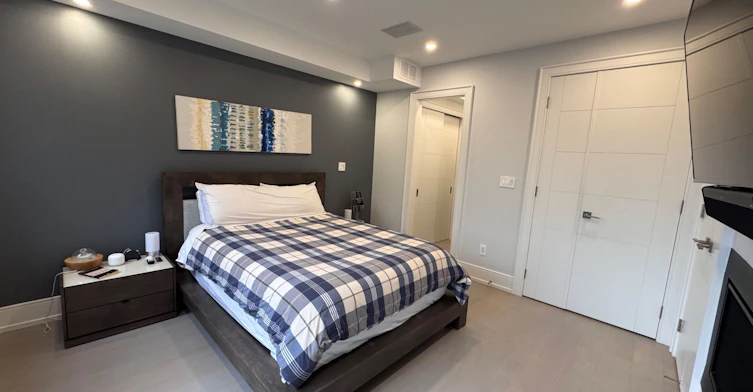 17 Hocken Avenue, Toronto, ON, M6G 2K1 - 12