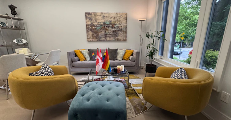 17 Hocken Avenue, Toronto, ON, M6G 2K1 - 7