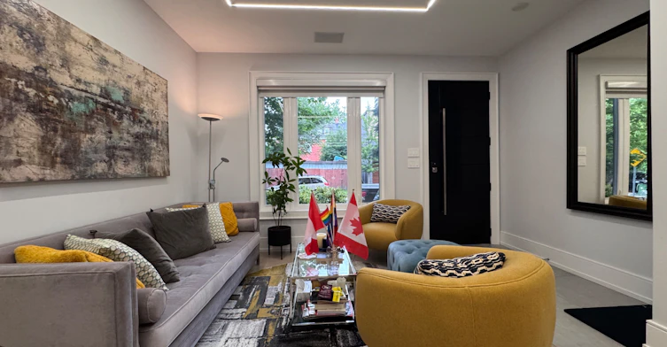 17 Hocken Avenue, Toronto, ON, M6G 2K1 - 8