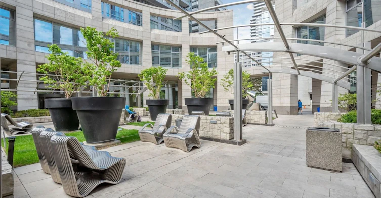 2704-2181 Yonge Street, Toronto, ON, M4S 3H7 - 22