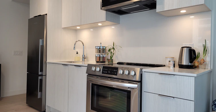 0912-25 Richmond Street E, Toronto, ON, M5C 0A6 - 9