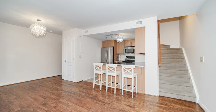 22-108 Redpath Avenue, Toronto, ON, M4S 2J7 - 9