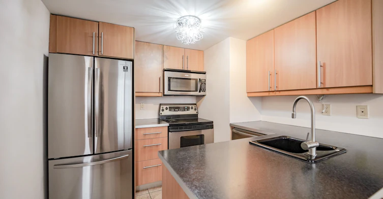 22-108 Redpath Avenue, Toronto, ON, M4S 2J7 - 13
