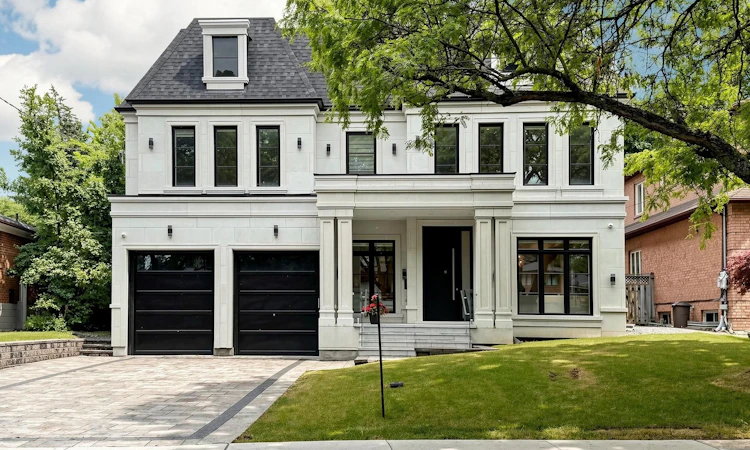 69 Centre Avenue