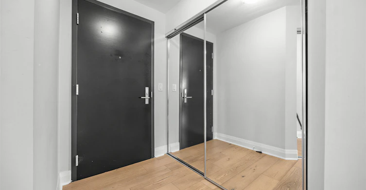 4204-1080 Bay Street, Toronto, ON, M5S 0A5 - 18