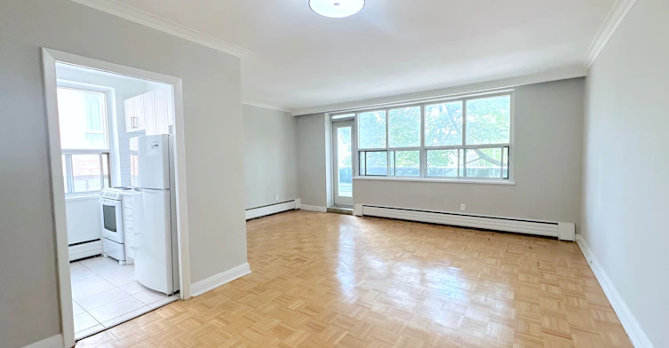104-276 St Clair Avenue W, Toronto, ON, M4V 1R9 - 2