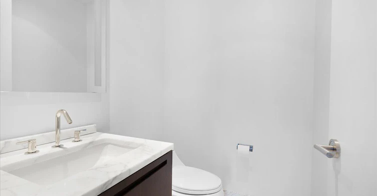 2105-180 University Avenue, Toronto, ON, M5H 0A2 - 12