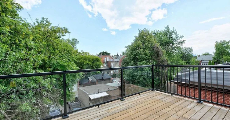 4-653 Manning Avenue, Toronto, ON, M6G 2W2 - 9