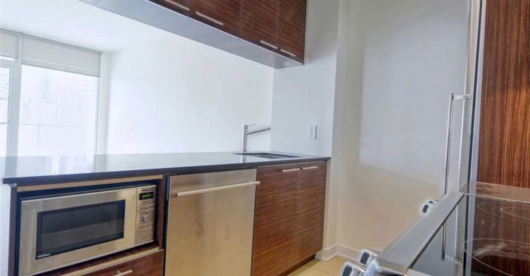 1314-1 Market Street, Toronto, ON, M5E 0A2 - 9