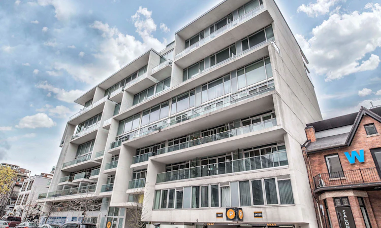 306-75 Portland Street
