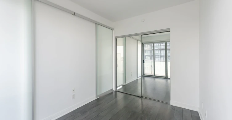 2715-50 Charles Street E, Toronto, ON, M4Y 0C3 - 15